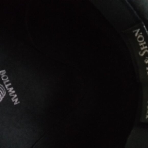 BOLLMAN WHITTALL & SHON 100% Wool Felt Hat w/Leaf Detail